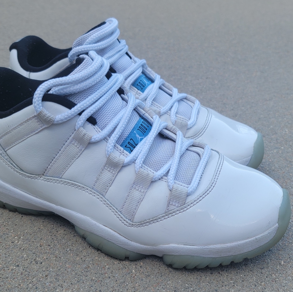 Jordan 11 Low Legend Blue